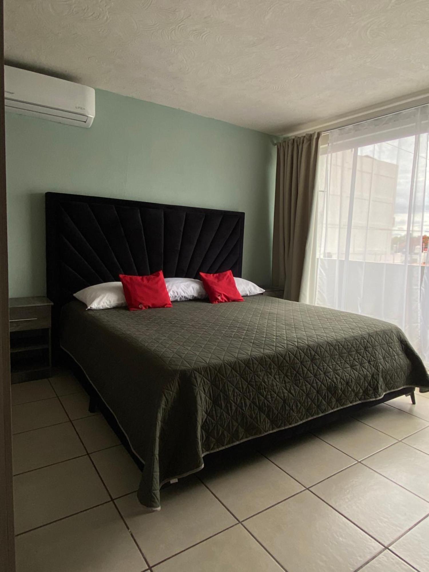 Aparthotel 1 Venator House Boutique León Exteriér fotografie